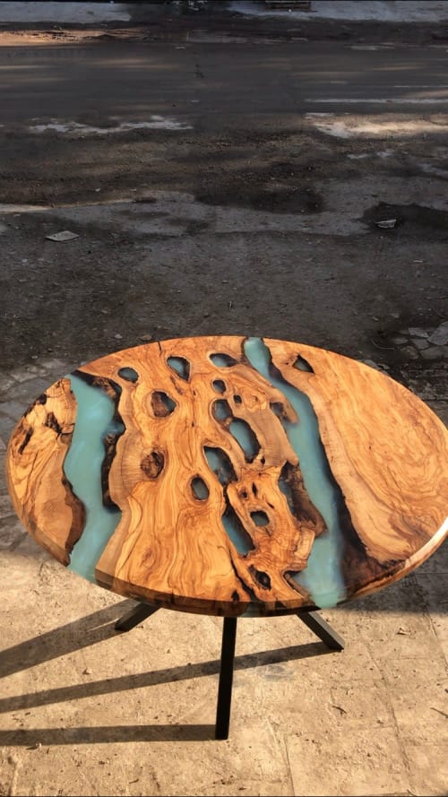 Round Olive Epoxy Table, Blue Circle Epoxy Resin Table | Tables by Tinella Collection