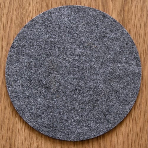 Modern geometric wood and felt serving mat. 1 pc. | Serveware by DecoMundo Home