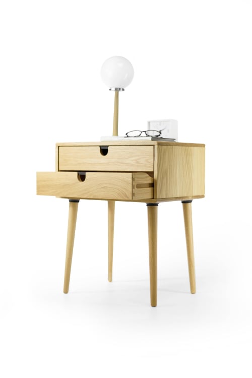 Mid Century Modern Solid Oak Nightstand with Double Drawers | Tableware by Manuel Barrera Habitables