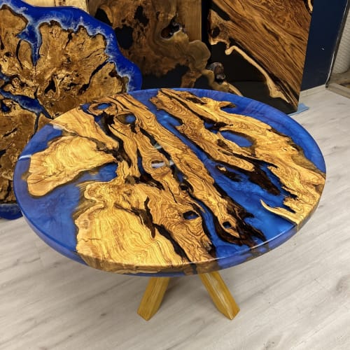 Round Dining Table | Tables by Ironscustomwood
