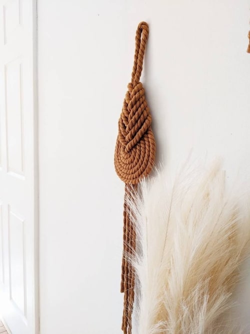 THE PIPA Modern Macrame Wall Hanging in Camel/Brown | Wall Hangings by Damaris Kovach