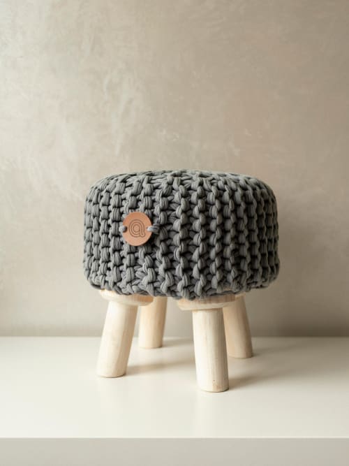 Kids stool | Chairs by Anzy Home