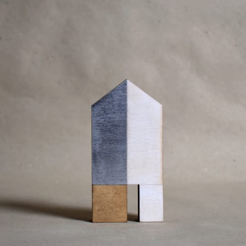 Tall house - White/Silver No.3 | Sculptures by Susan Laughton Artist