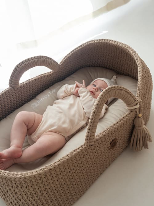 XL Baby Moses Basket with Round Hood | Beds & Accessories by Anzy Home