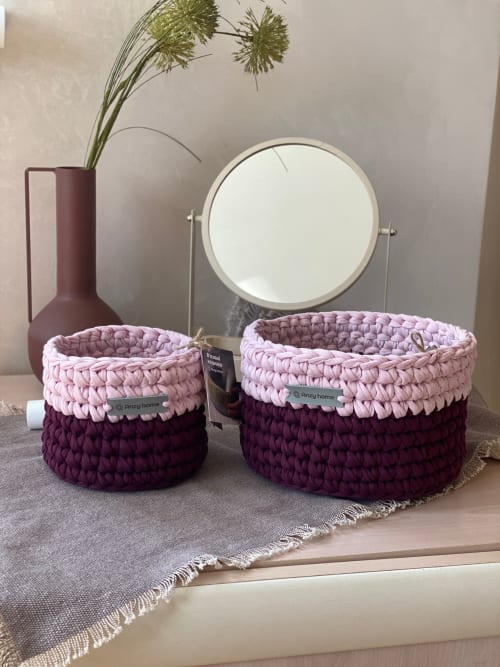 Round two-colored storage basket pink-fig | In stock in the | Storage by Anzy Home