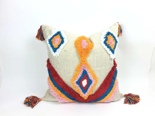 Woven tassel pillow // woven pillow // woven fringe cushion | Pillows by velvet + linen