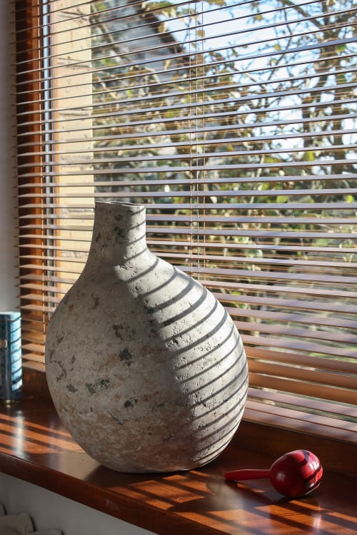 Sculptural Vase | Vases & Vessels by dnt-design