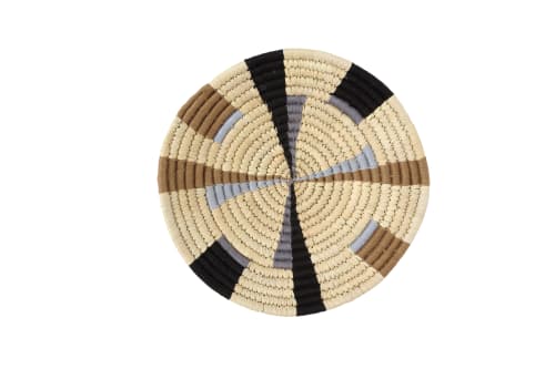 Handmade Natural Grass Round Grey Mix Wall Basket | Decorative Bowl in Decorative Objects by Amara
