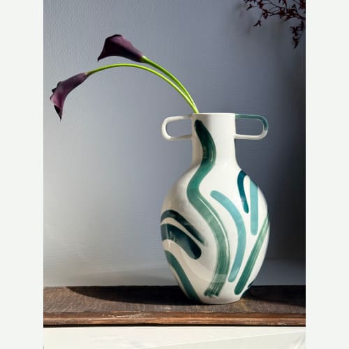The Buste vase Terre saline 3 | Vases & Vessels by Laura Dujoncquoy