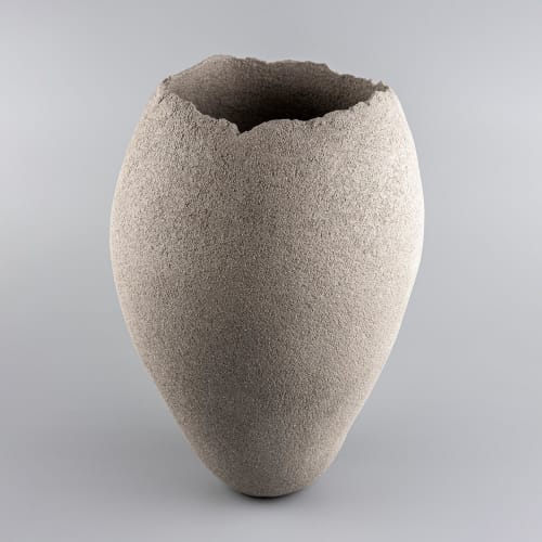 Vase Aithusa Egg | Vases & Vessels by Svetlana Savcic / Stonessa