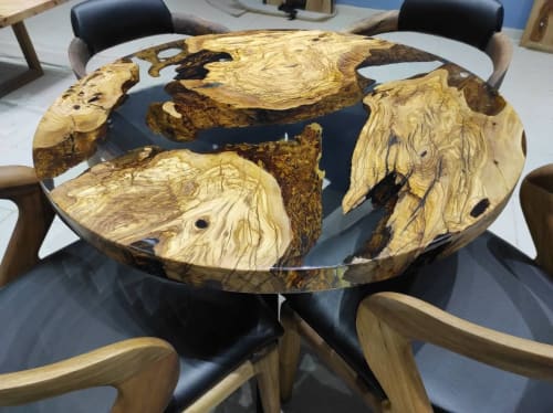 Living Edge Round Dining Table, Kitchen table,Clear Epoxy | Tables by LuxuryEpoxyFurniture