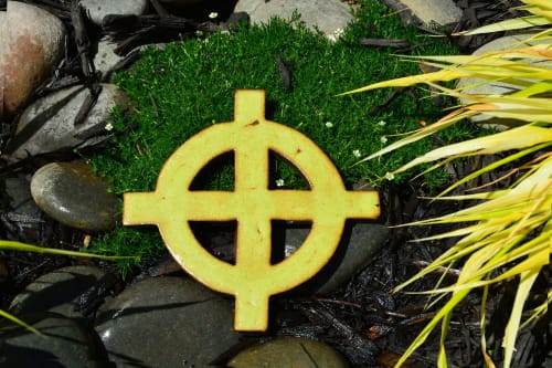 Ailm, Celtic Knot, Sun Cross | Wall Hangings by Studio Strietnberger / Knottery Pottery - Kathleen Streitenberger
