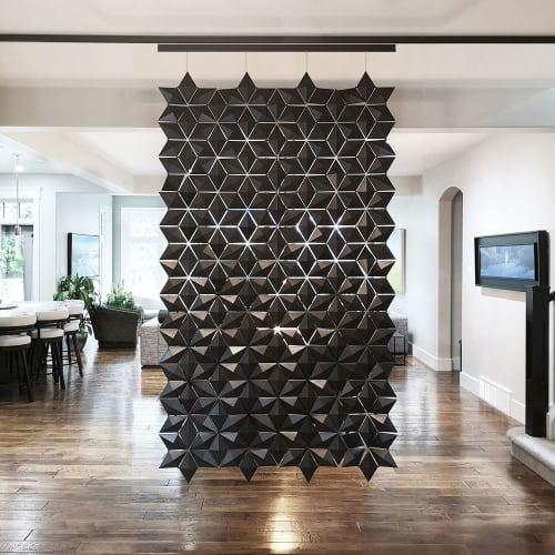 Facet hanging room divider 136 x 236cm with sliding solution | Decorative Objects by Bloomming, Bas van Leeuwen & Mireille Meijs