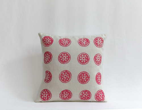 Floral Round | Decorative Objects by Kerry & Clyde, LLC ,  Jill Fulton, Artist and Owner
