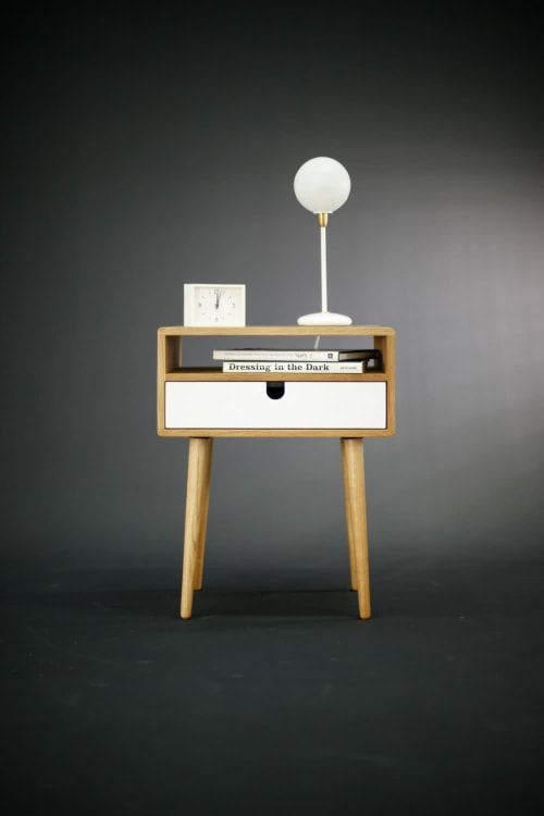 Nightstand in Solid American Oak with 1 Drawer | Storage by Manuel Barrera Habitables
