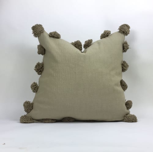 Neutral pom pom pillow // beige pom pillow // neutral pom | Pillows by velvet + linen