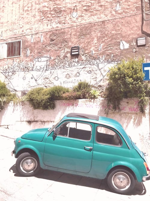 Compact in Capri | Photography by Neon Dunes by Lily Keller