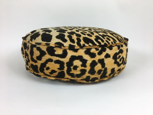 leopard round pillow // round velvet pillow // round box | Pillows by velvet + linen
