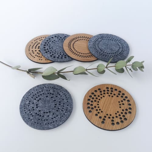 Wood, gray felt round coasters "Dots". Set of 6 | Tableware by DecoMundo Home
