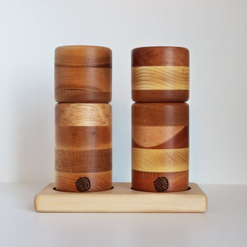 Pepper mill and salt mill set - cherry(birch)/oak/ash - 6'' | Vessels & Containers by Slice of wood / Tranche de bois