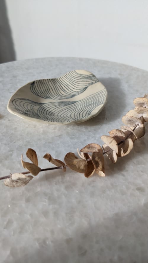 Jewelry dish | Decorative Tray in Decorative Objects by TinyDogCeramics