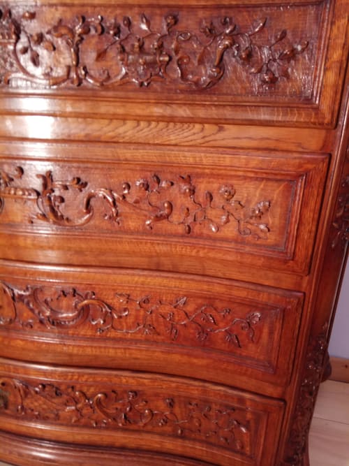 Hand-carved Solid Oak Chest | Storage by VANDENHEEDE FURNITURE-ART-DESIGN