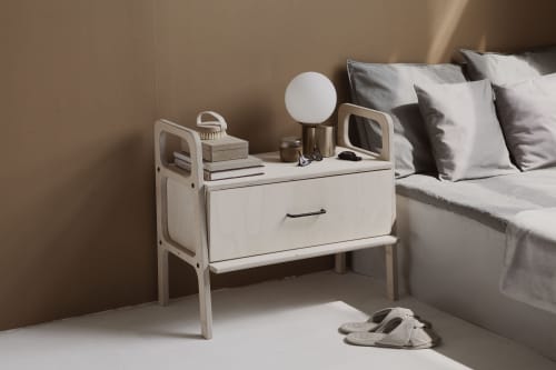 Bedside Low 690 | Storage by Plywood Project
