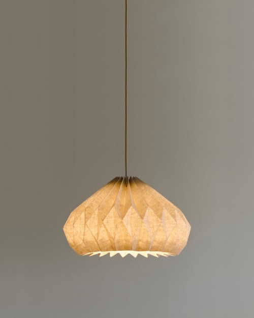 Misaki 02 | Medium | Pendants by La Loupe