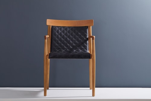 "Dry" CD3. Quilted Nt Leather, Wooden Back, Arms | Armchair in Chairs by SIMONINI