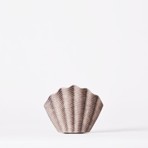 Concha Vase Grey Medium | Work by District Loom