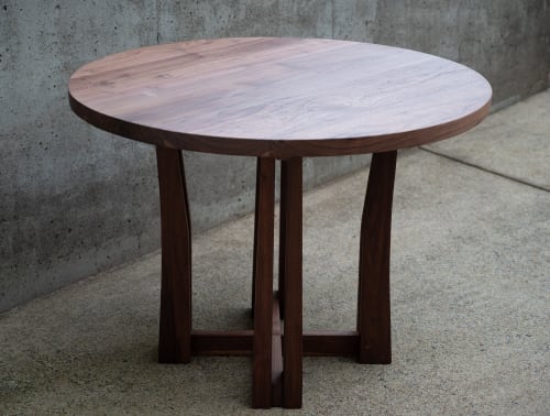 Modern Round Dining Table | Tables by Marco Bogazzi