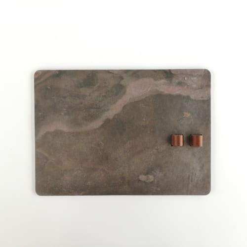 Lightweight natural brown stone placemat, 1 pc. | Tableware by DecoMundo Home