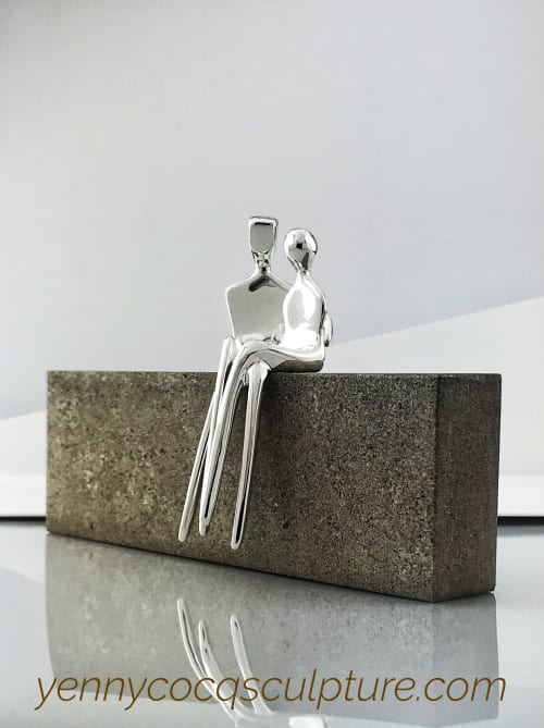 Caress in silver | Sculptures by YENNY COCQ