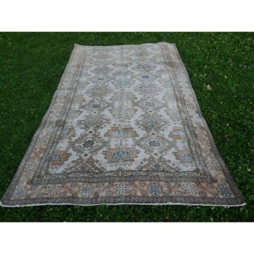 Distressed Turkish Sparta Rug With Central Medallion | Rugs by Vintage Pillows Store