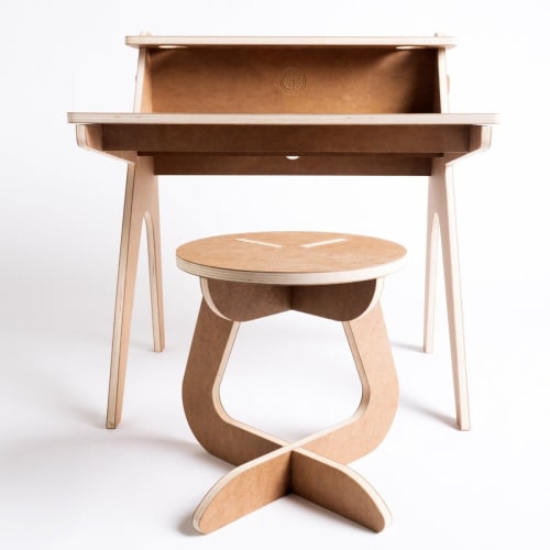 E-Learning Desk for KIDS ONLY | Tables by Alabama Sawyer