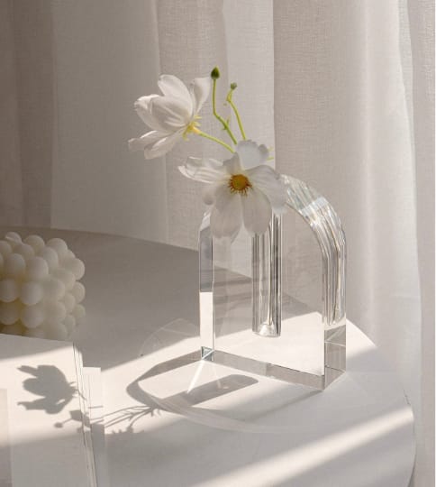 Minimal Vase | Vases & Vessels by Vanilla Bean