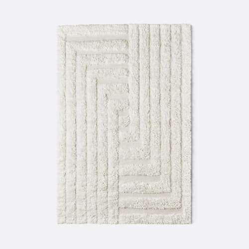 Shaggy Labyrinth White Rug | Work by District Loom