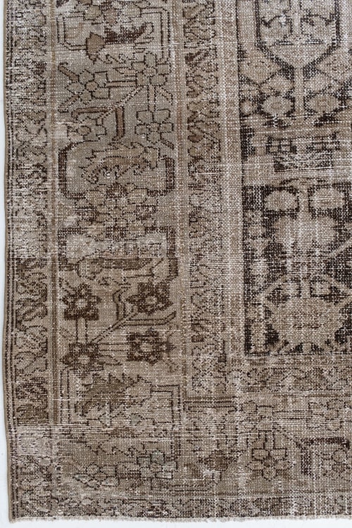 Roya | 6'7 x 10'11 | Area Rug in Rugs by Minimal Chaos Vintage Rugs