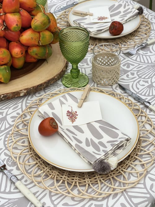 Alhambra Napkins | Linens & Bedding by OSLÉ HOME DECOR