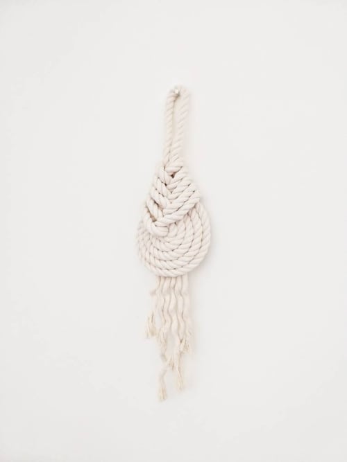 THE PIPA Small Pipa Knot Wall Sculpture, Modern Macrame Wall | Wall Hangings by Damaris Kovach
