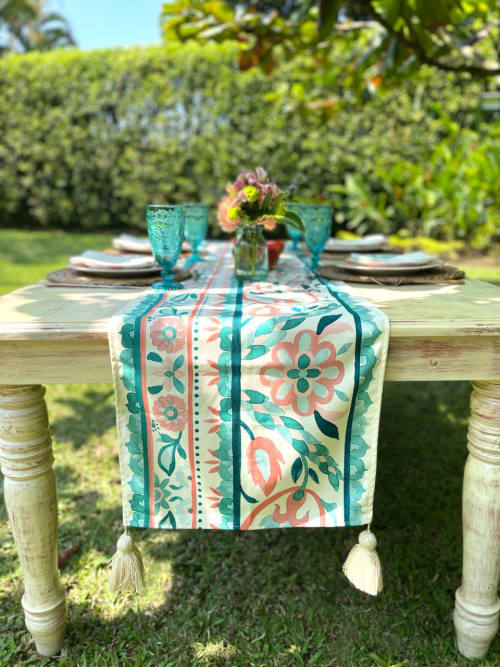Aqua Table Runner | Linens & Bedding by OSLÉ HOME DECOR