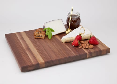 Walnut Cutting Board | Serveware by Reds Wood Design