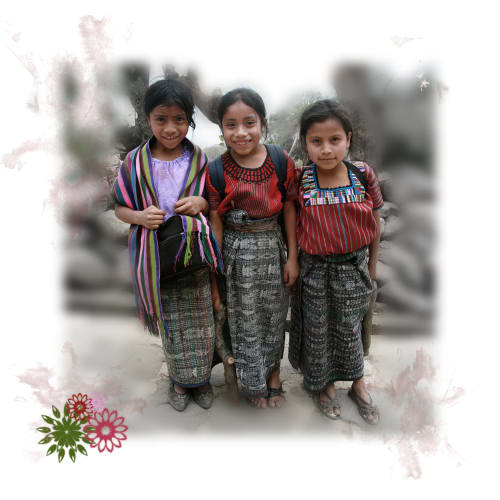 Mayan Girls | Photography by Louise O'Gorman