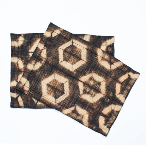 Raffia Shibori Placemat Pair - Turtle Pattern - Brown Black | Tableware by Tanana Madagascar