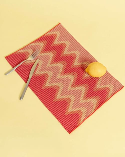 Wavy Table Mat | Tableware by BOI