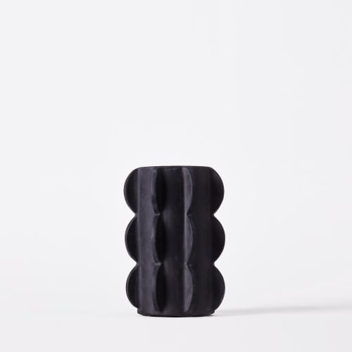 Arcissimo Vase Black Medium | Work by District Loom