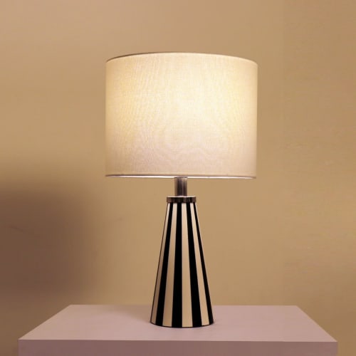 Cleo Resin Table Lamp | Lamps by Home Blitz