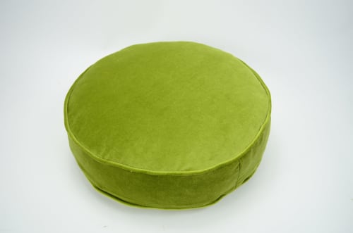 green round velvet cushion // round velvet floor pillow | Pillows by velvet + linen
