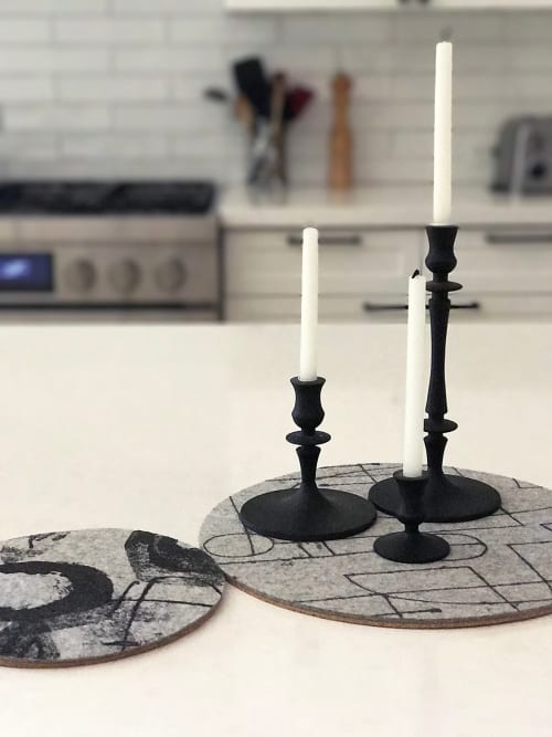 Trivet Large Chalkline Grey | Tableware by Lorraine Tuson