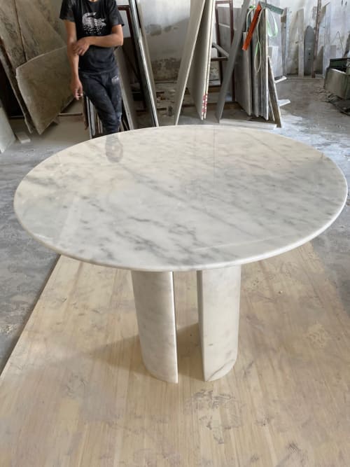 Handmade Carrara Marble Dining Table: White Round Table (42" Diameter) | Tables by AEGEAN MARBLE ARTISAN ATELIER